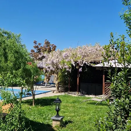 Maison De Cathy Et Jean-louis ブリュマト